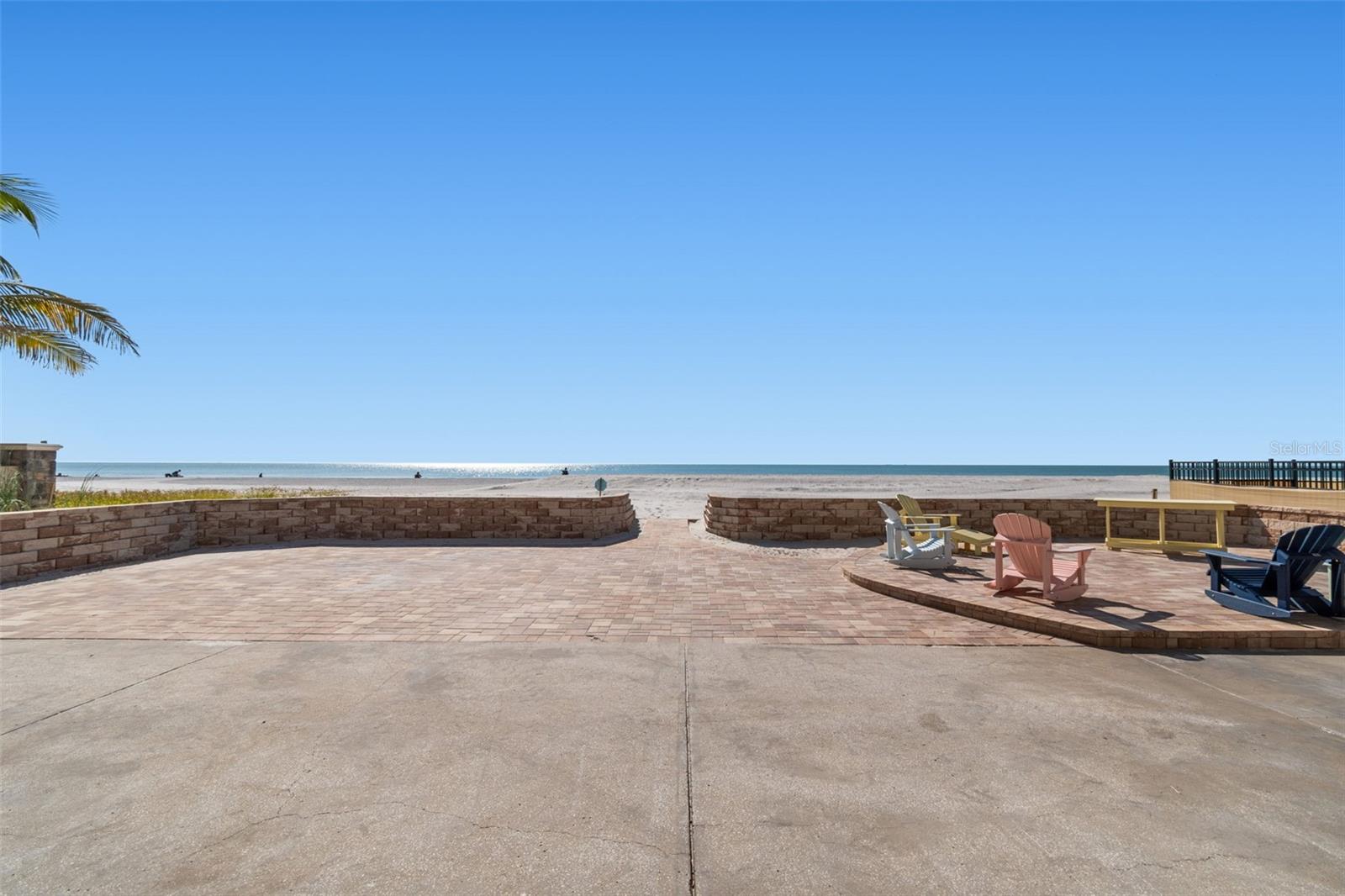 LE SCAMPI CONDO - Residential