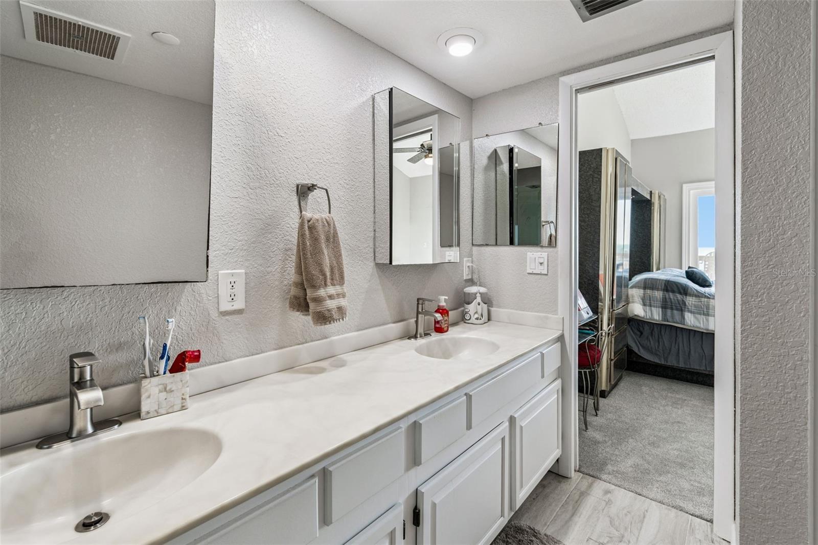 LE SCAMPI CONDO - Residential