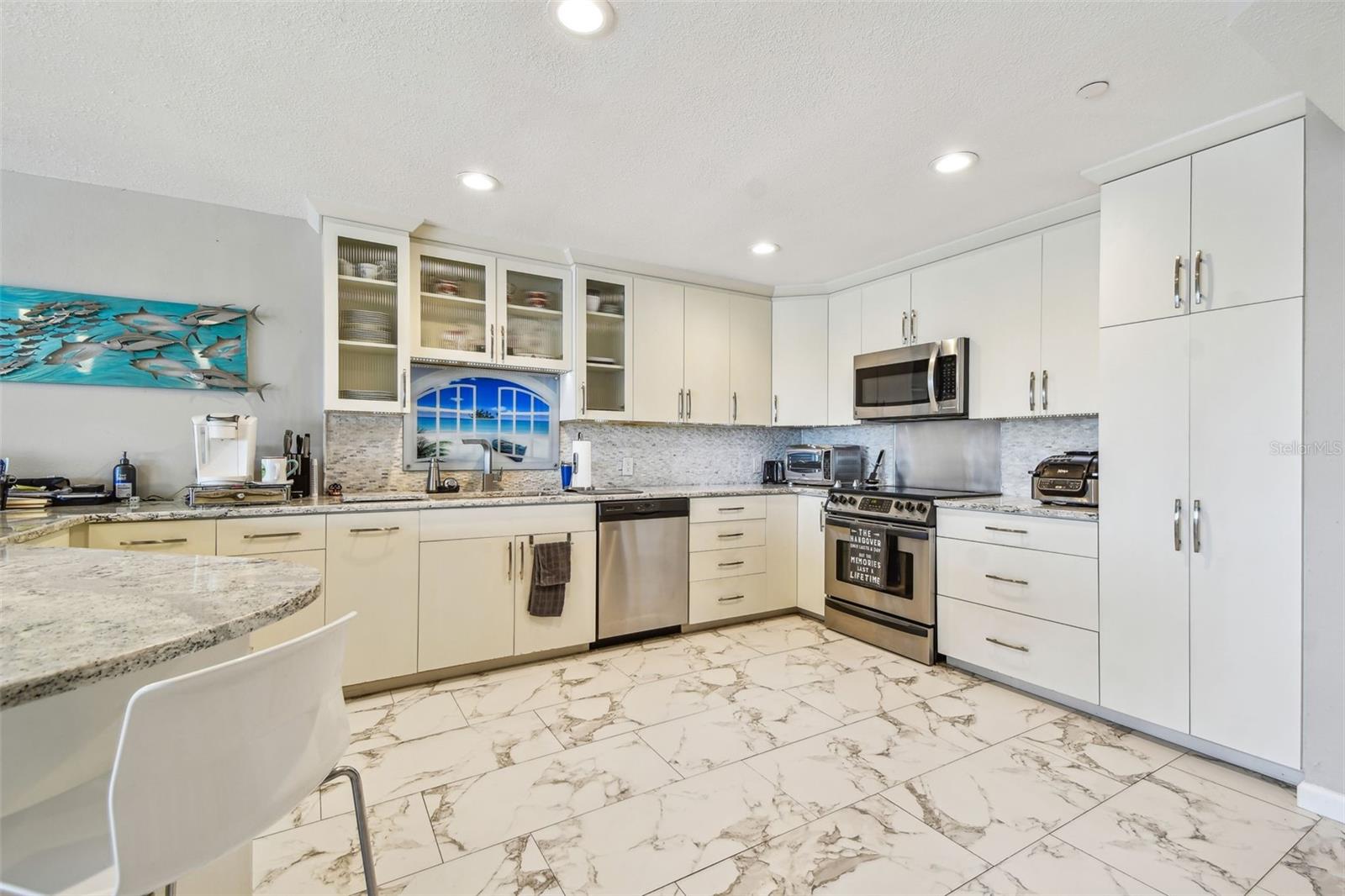 LE SCAMPI CONDO - Residential