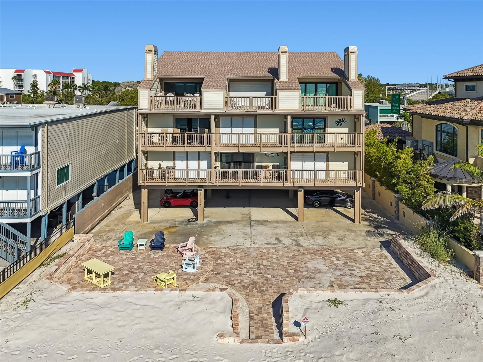 LE SCAMPI CONDO - Residential