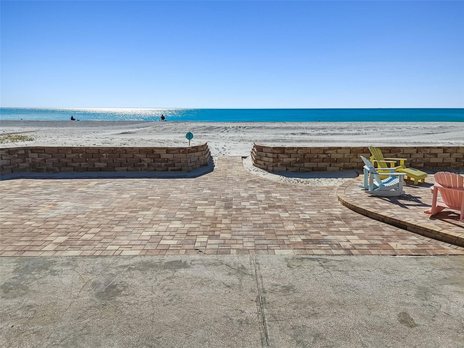 LE SCAMPI CONDO - Residential