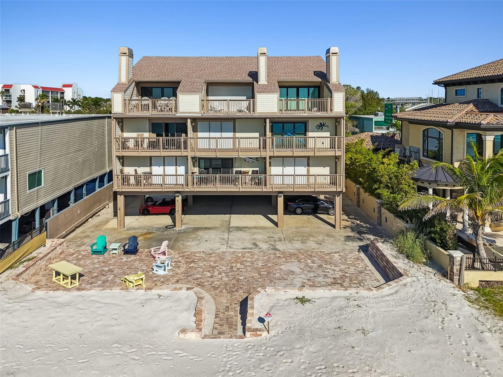 LE SCAMPI CONDO - Residential