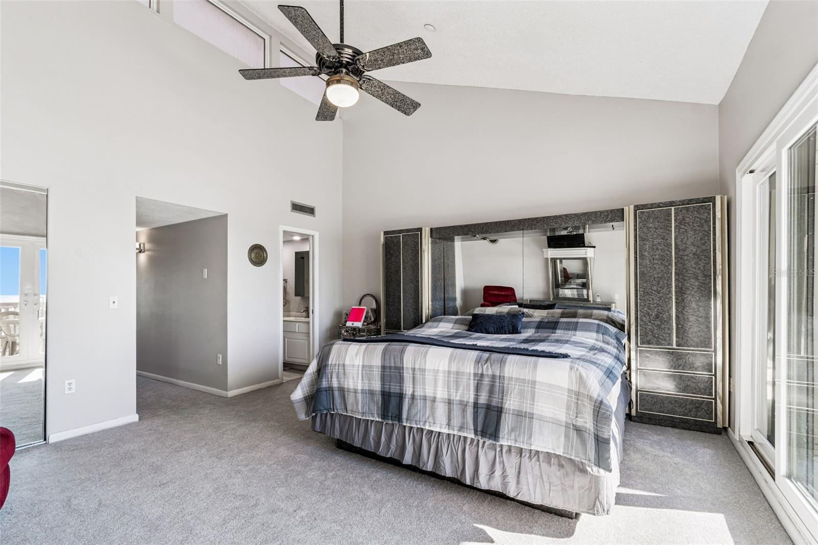 LE SCAMPI CONDO - Residential