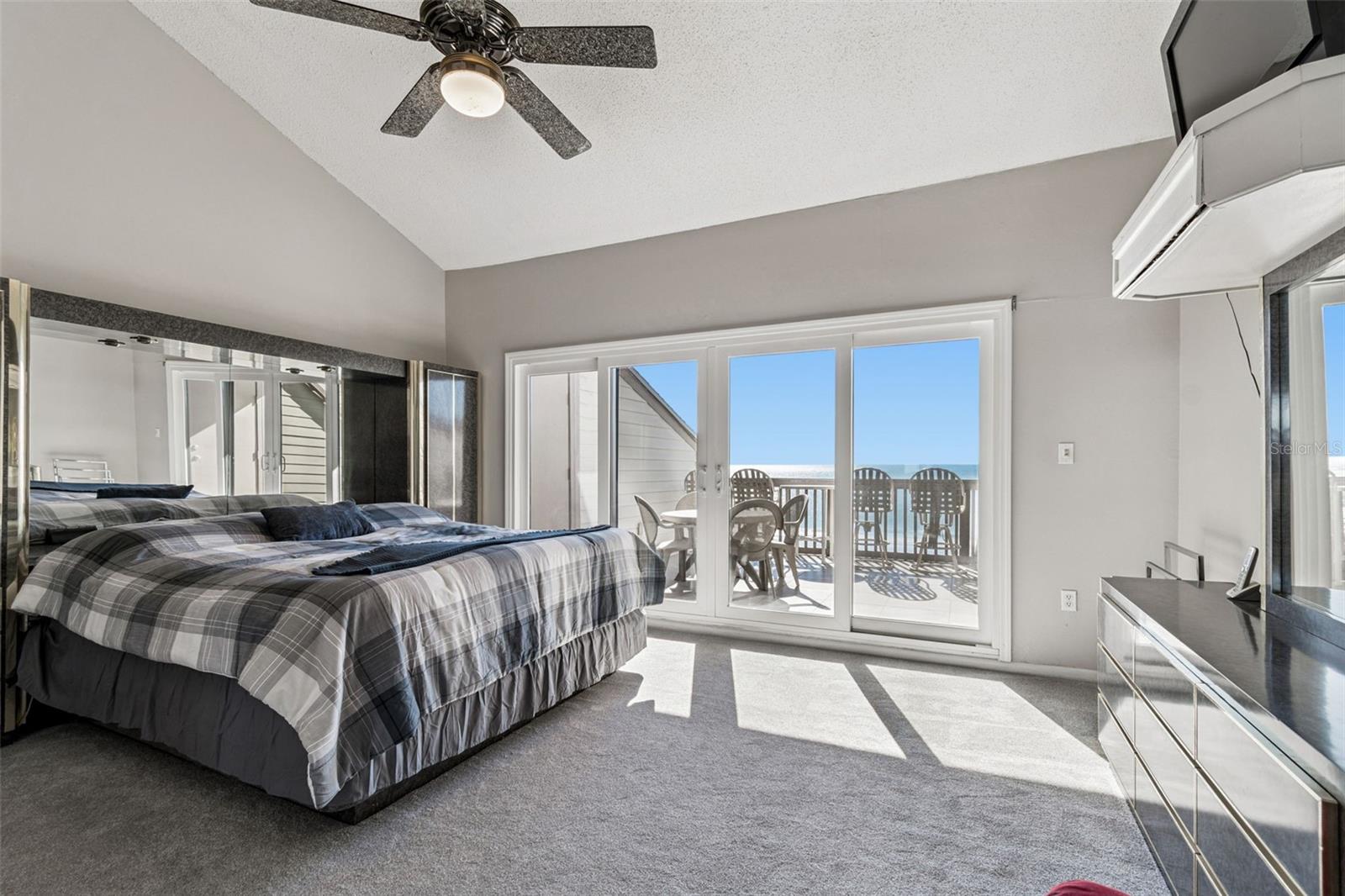 LE SCAMPI CONDO - Residential