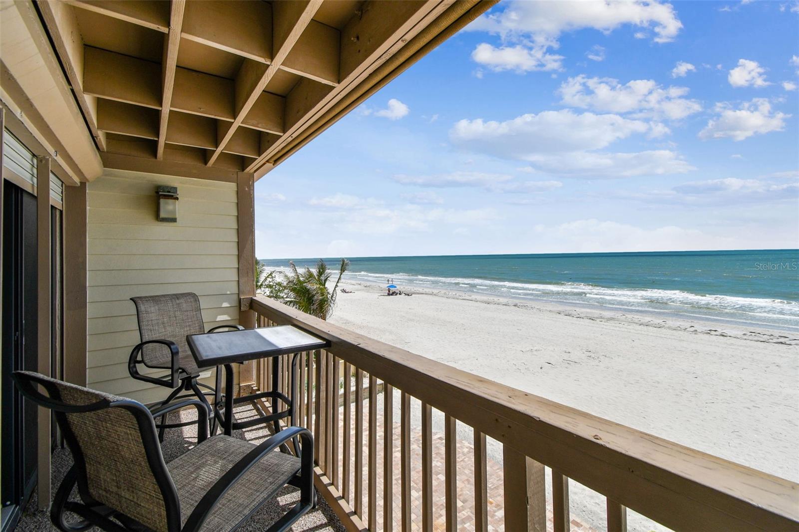 LE SCAMPI CONDO - Residential