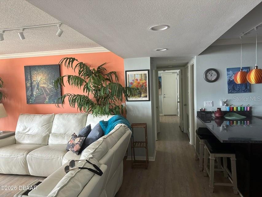 ALIKI CONDO - Residential