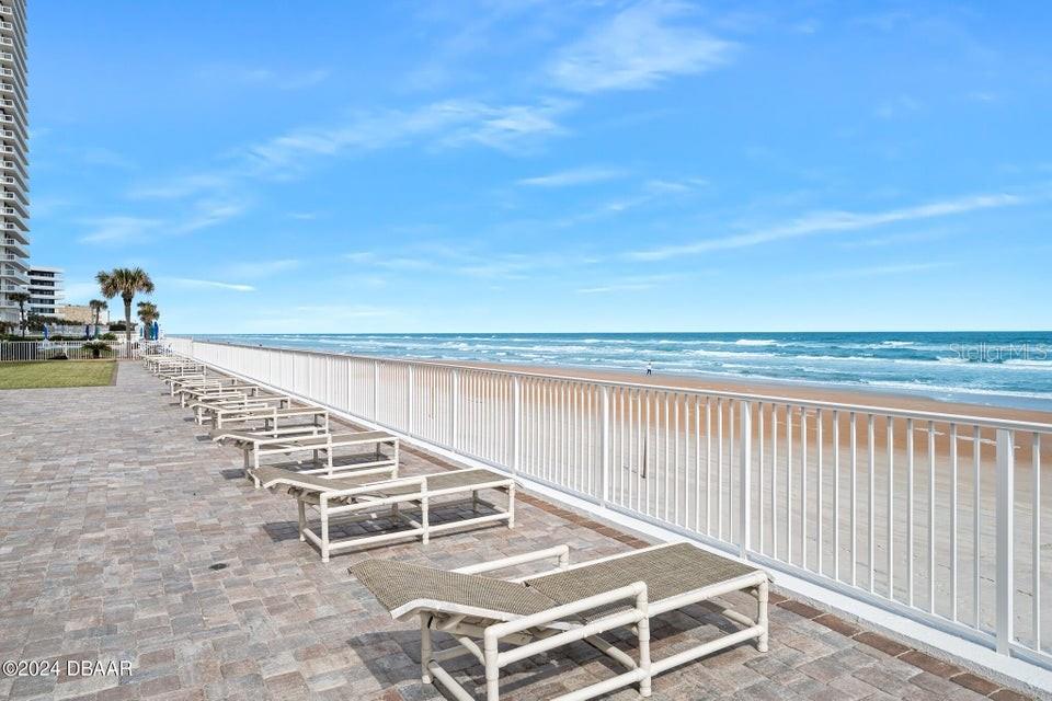 ALIKI CONDO - Residential