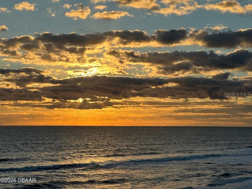 ALIKI CONDO - Residential