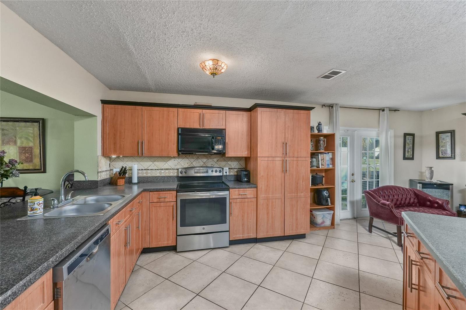 WINDMILL POINTE OF TARPON LAKE - UNIT THREE - Residential