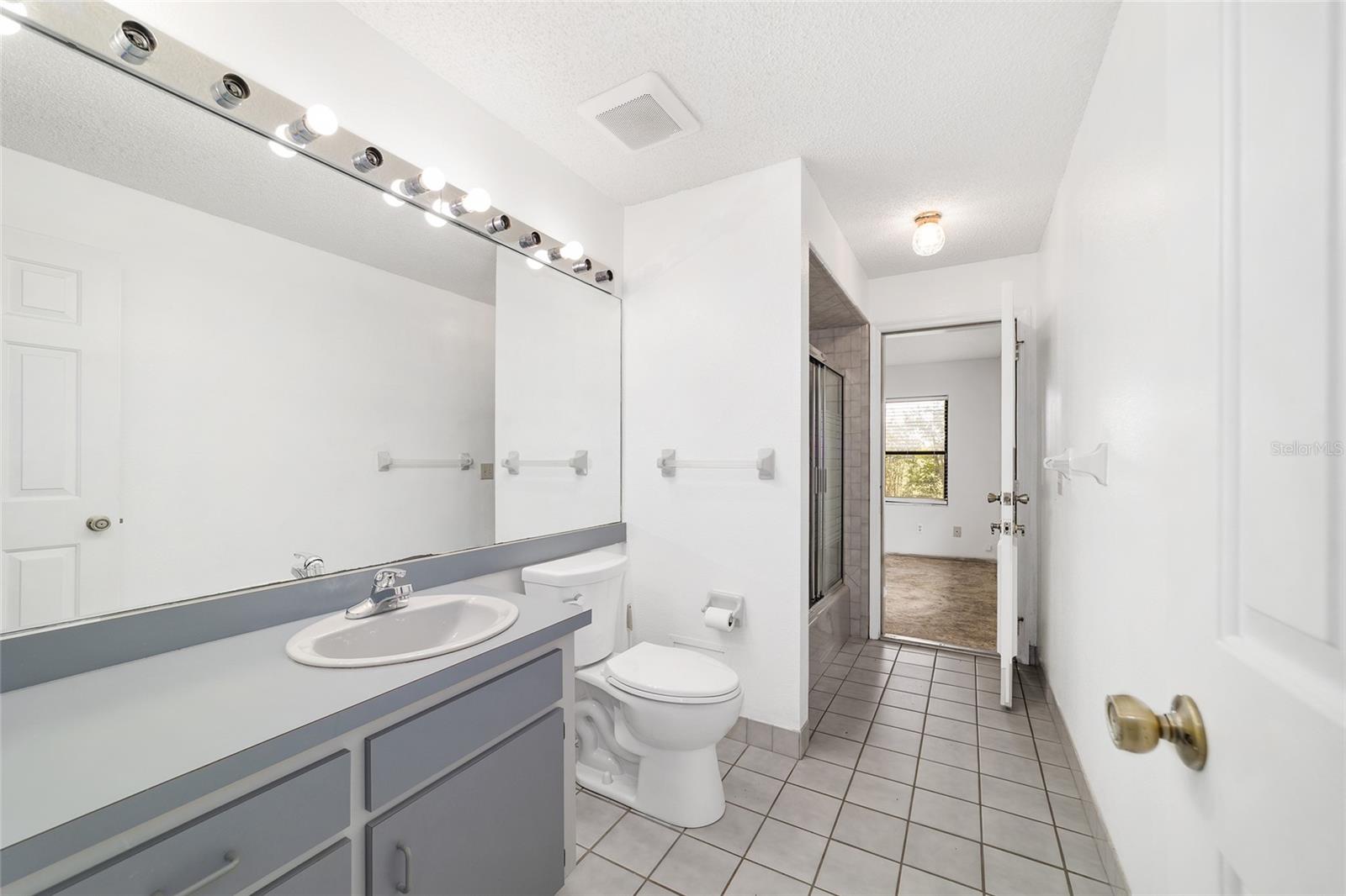 NON SUBDIVISION - Residential