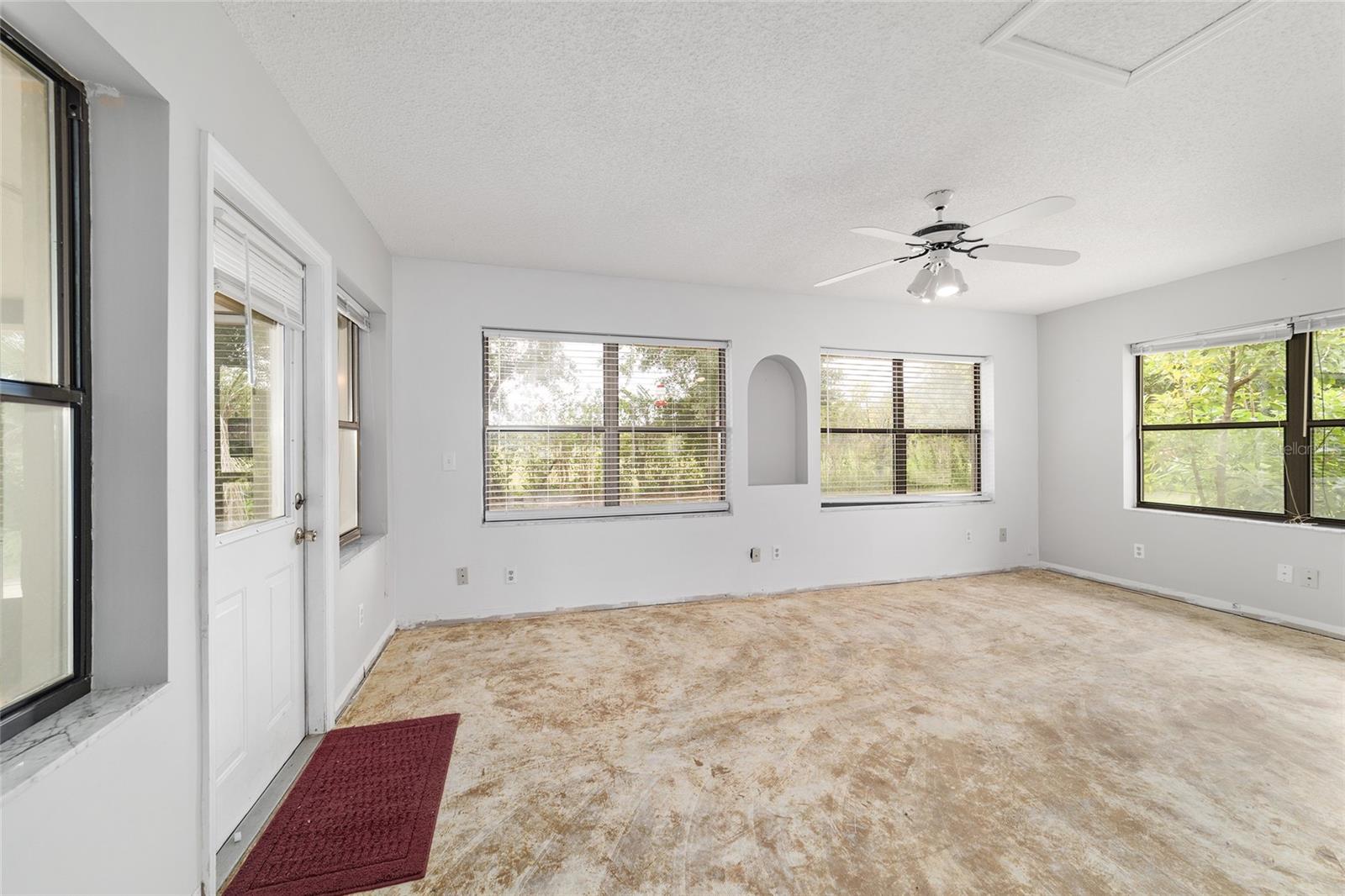 NON SUBDIVISION - Residential