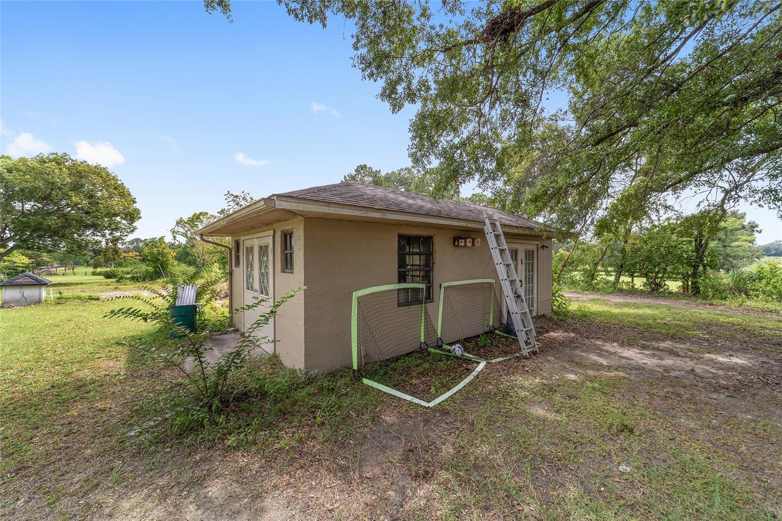 NON SUBDIVISION - Residential