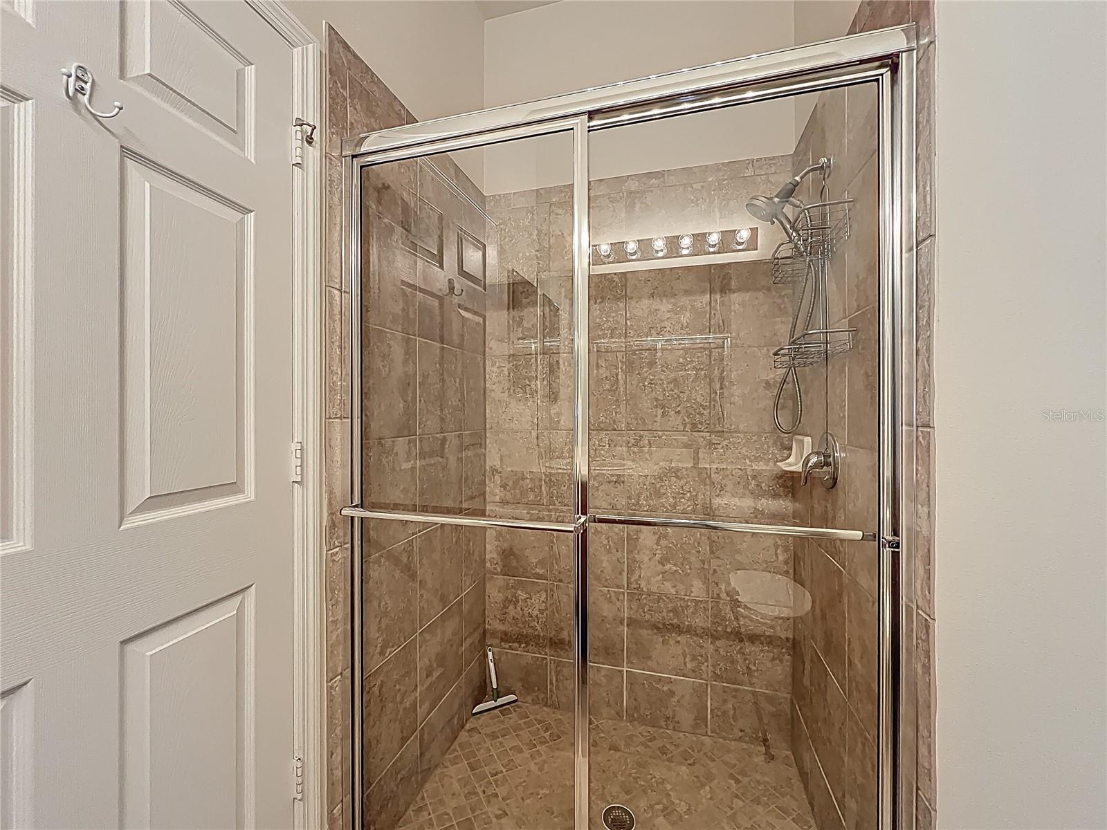 VALENCIA LAKES TR J PH 1 - Residential