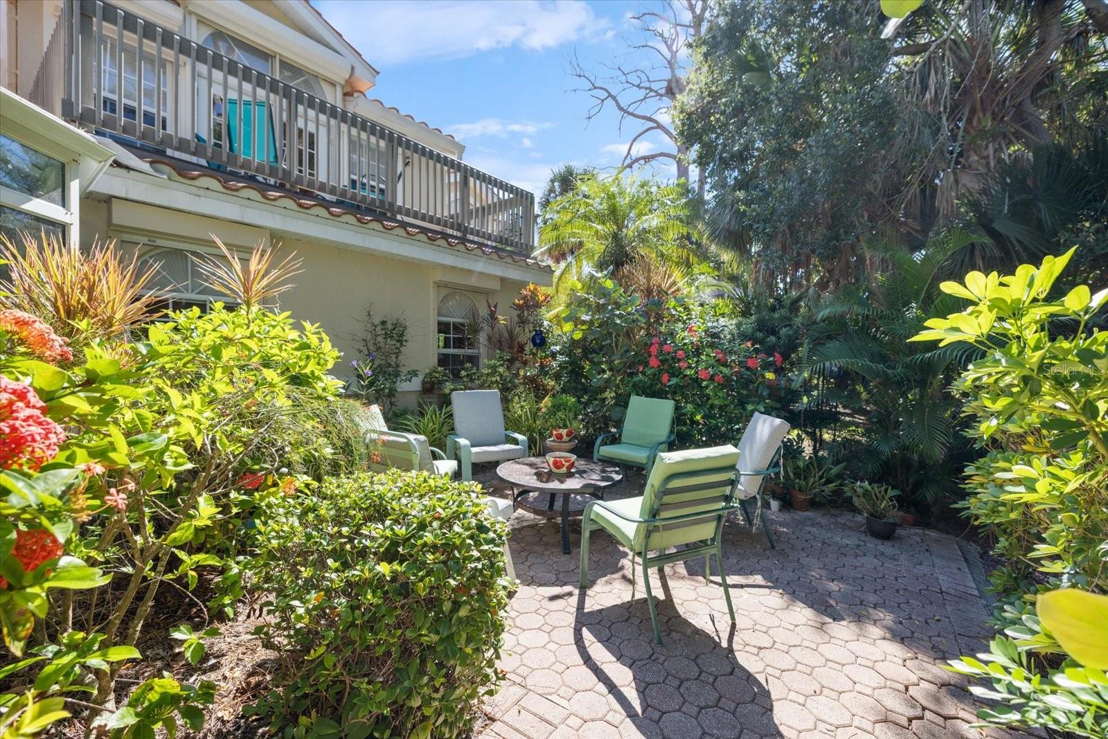 BLACKBURN POINT WOODS - Residential