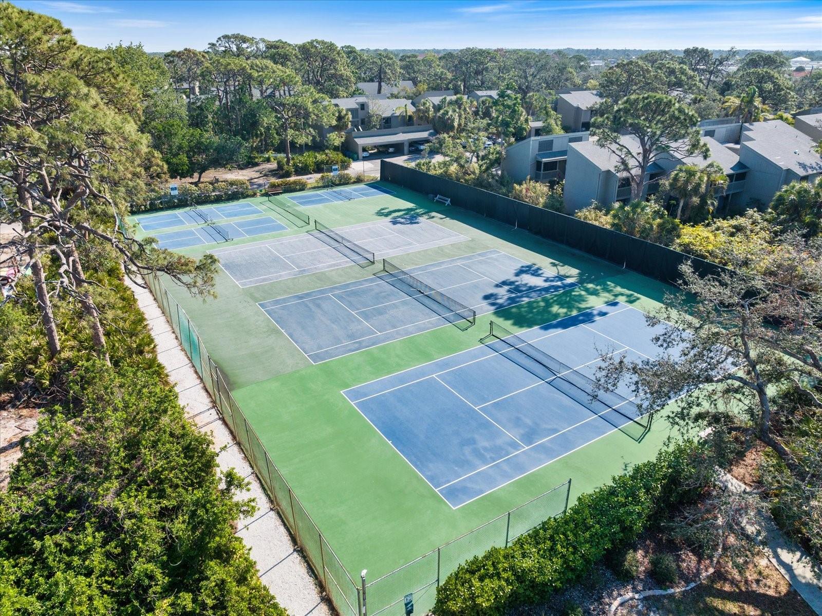 BLACKBURN POINT WOODS - Residential