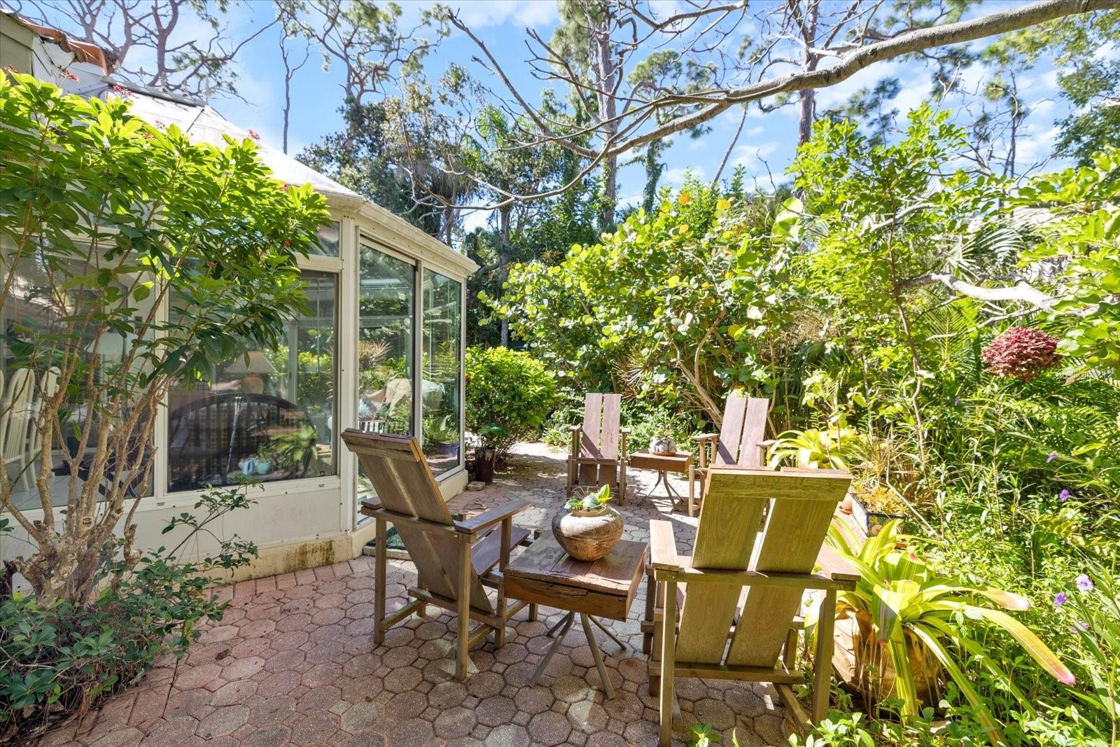 BLACKBURN POINT WOODS - Residential