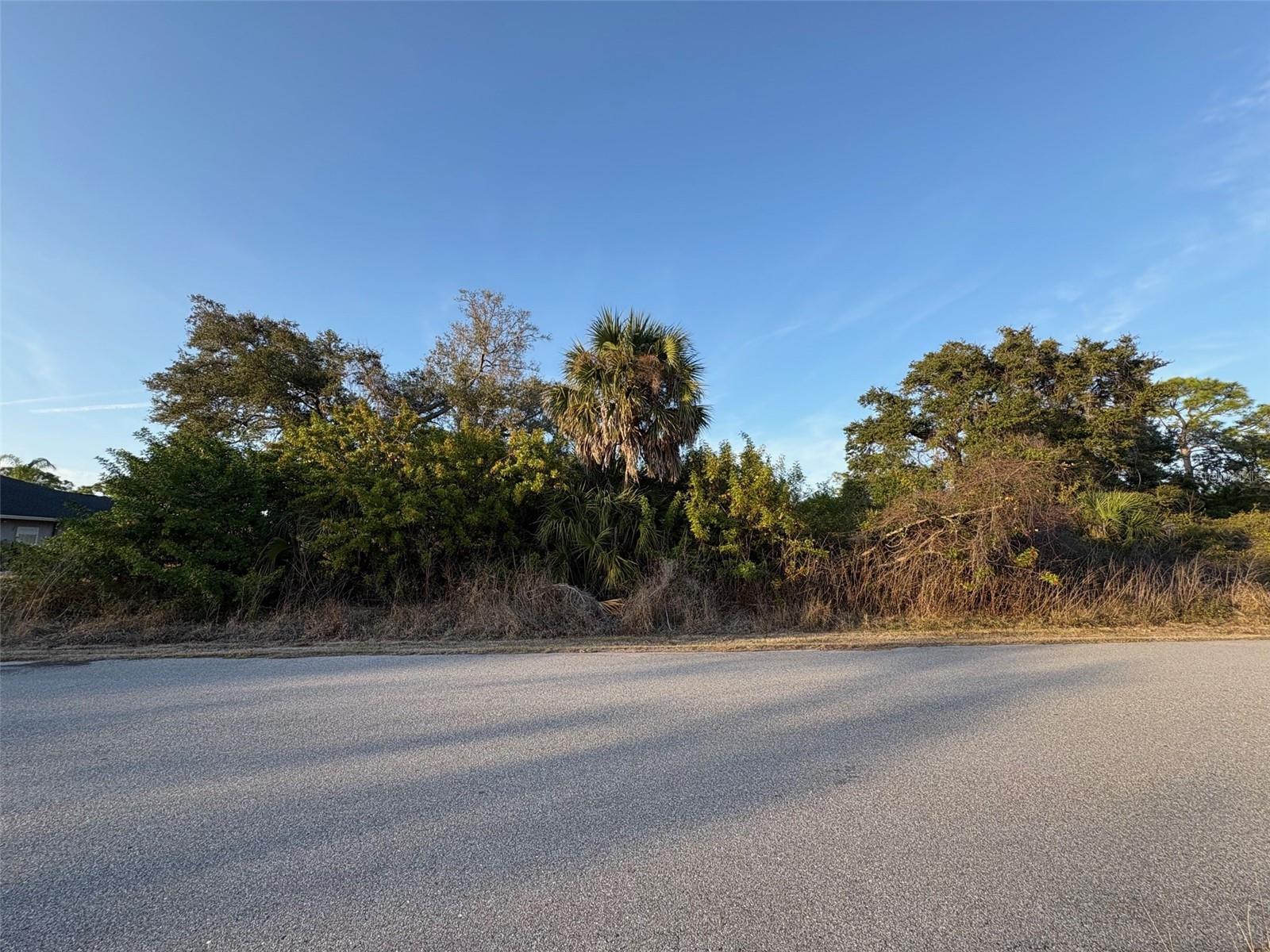 PORT CHARLOTTE SEC 049 - Land