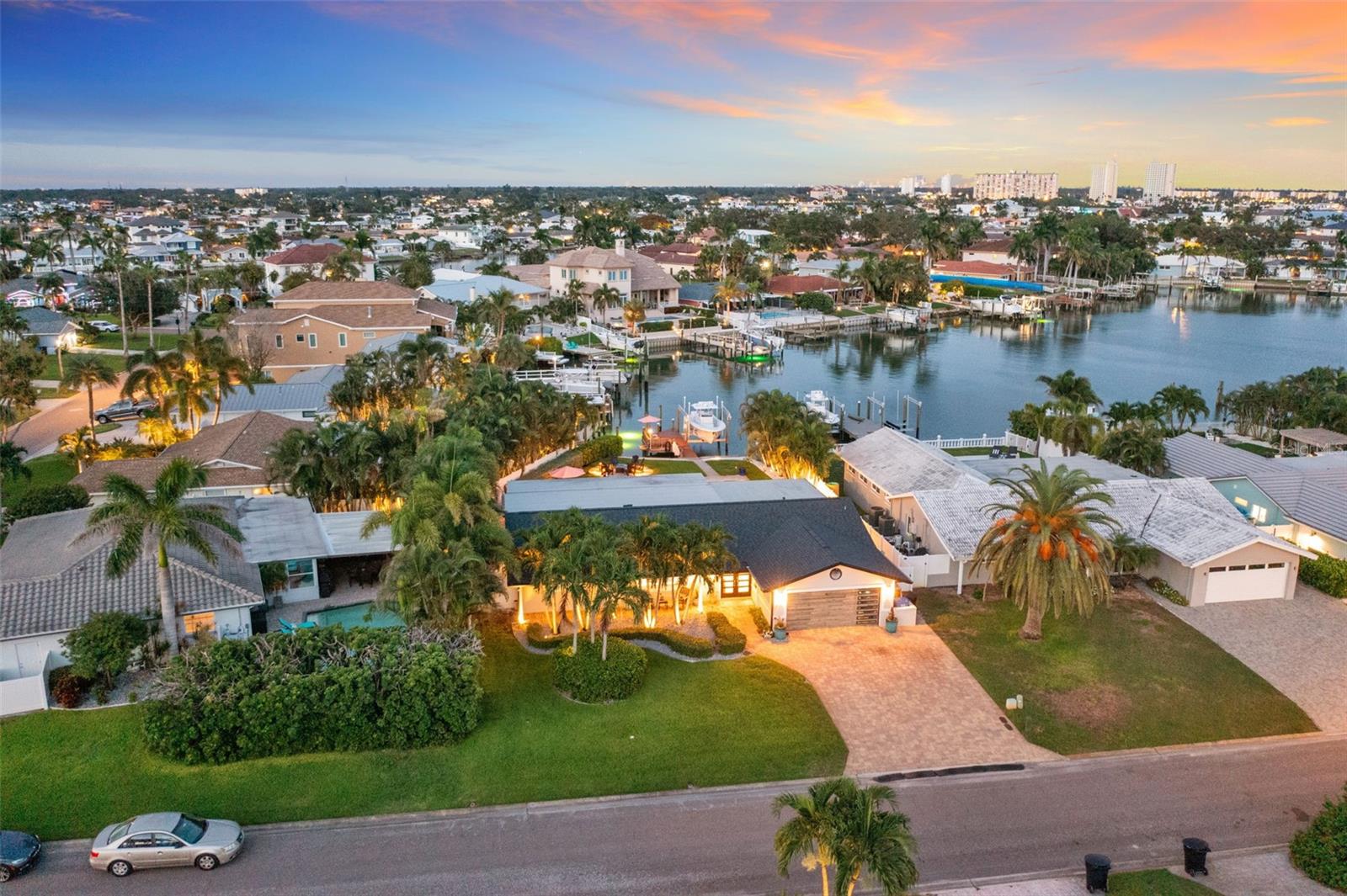 SOUTH CSWY ISLE YACHT CLUB 5TH ADD - Residential