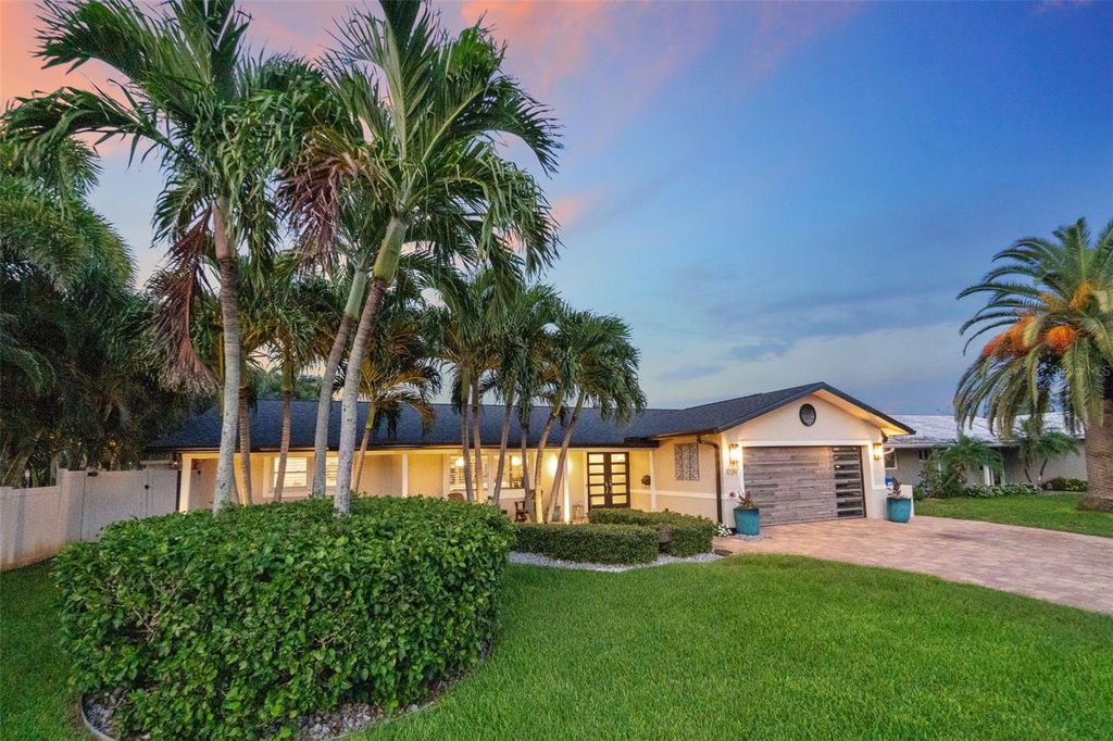 Photo of 1220 81st Street S, St Petersburg, FL 33707 (MLS # TB8431403)