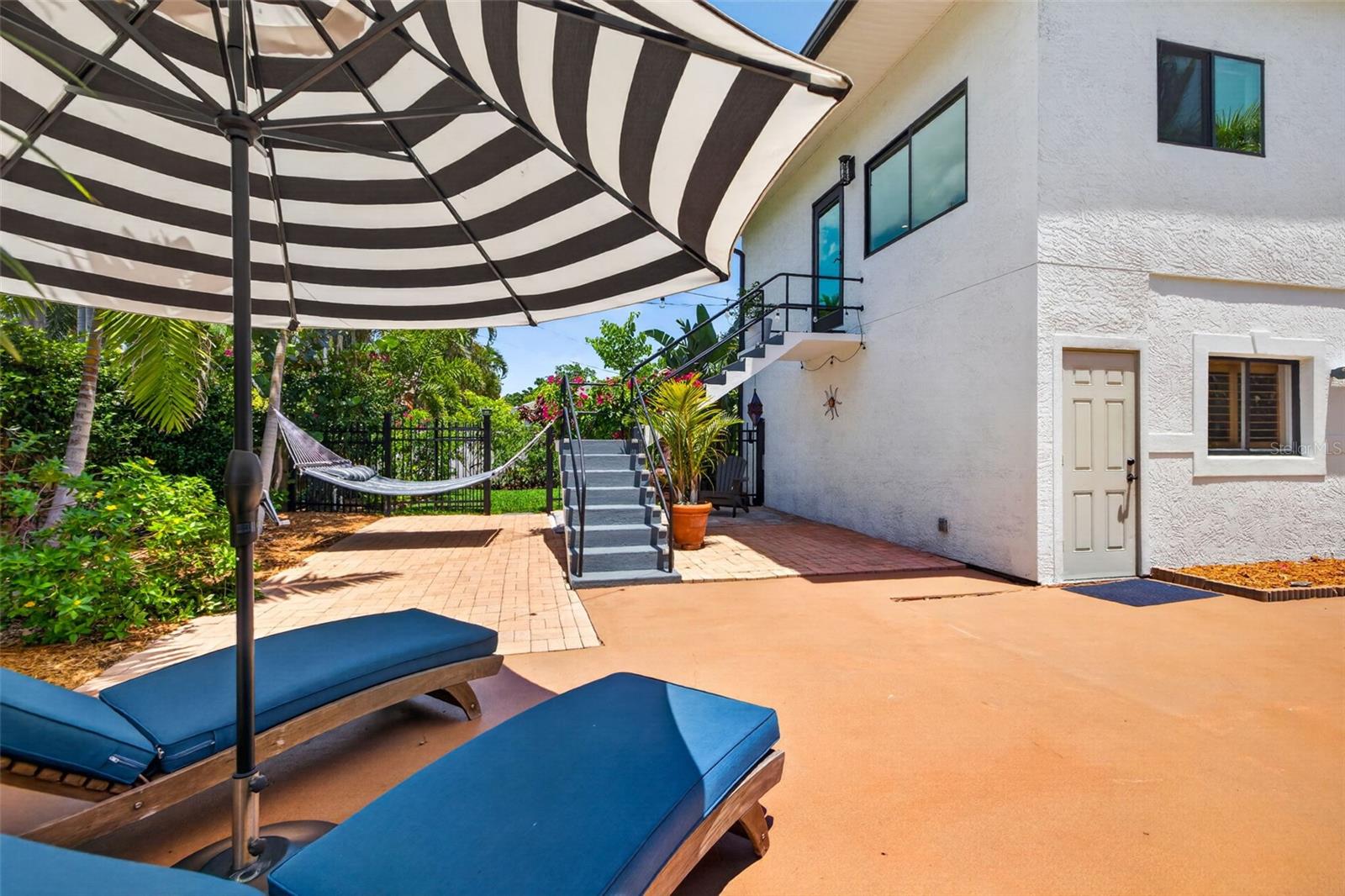 PASADENA ESTATES SEC F - Residential
