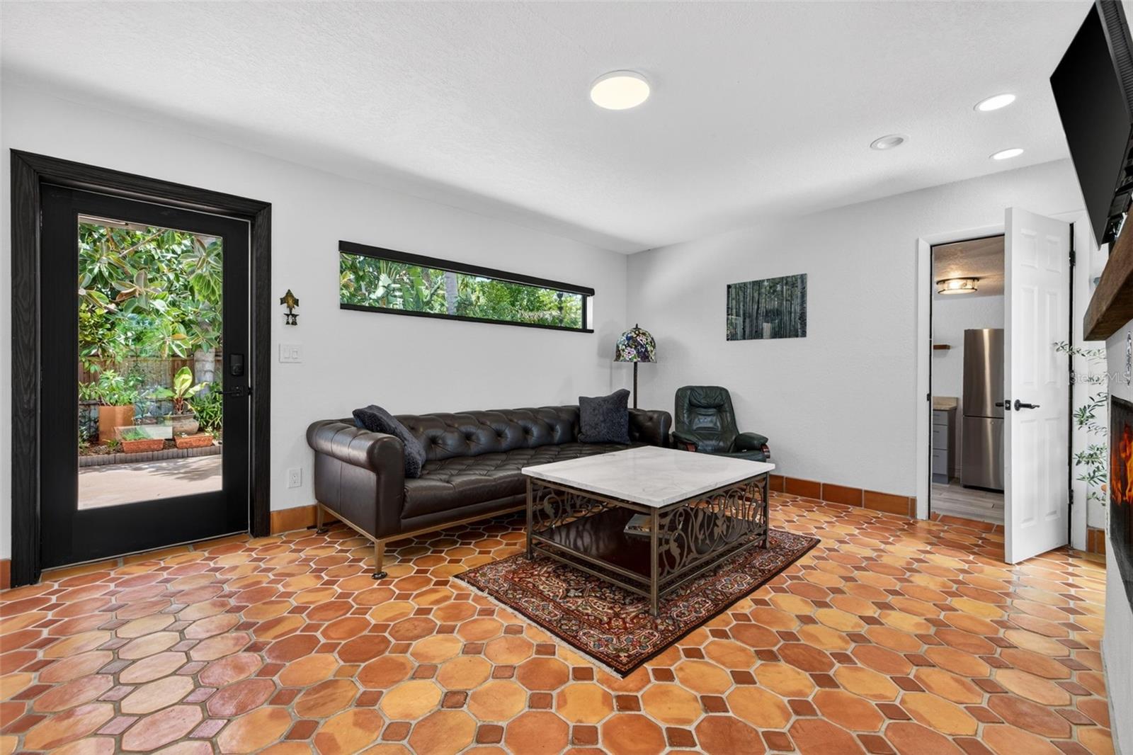 PASADENA ESTATES SEC F - Residential