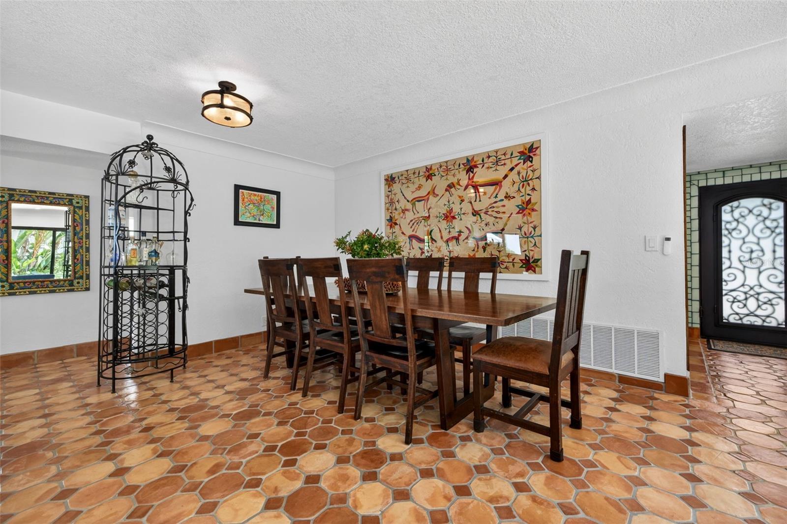 PASADENA ESTATES SEC F - Residential