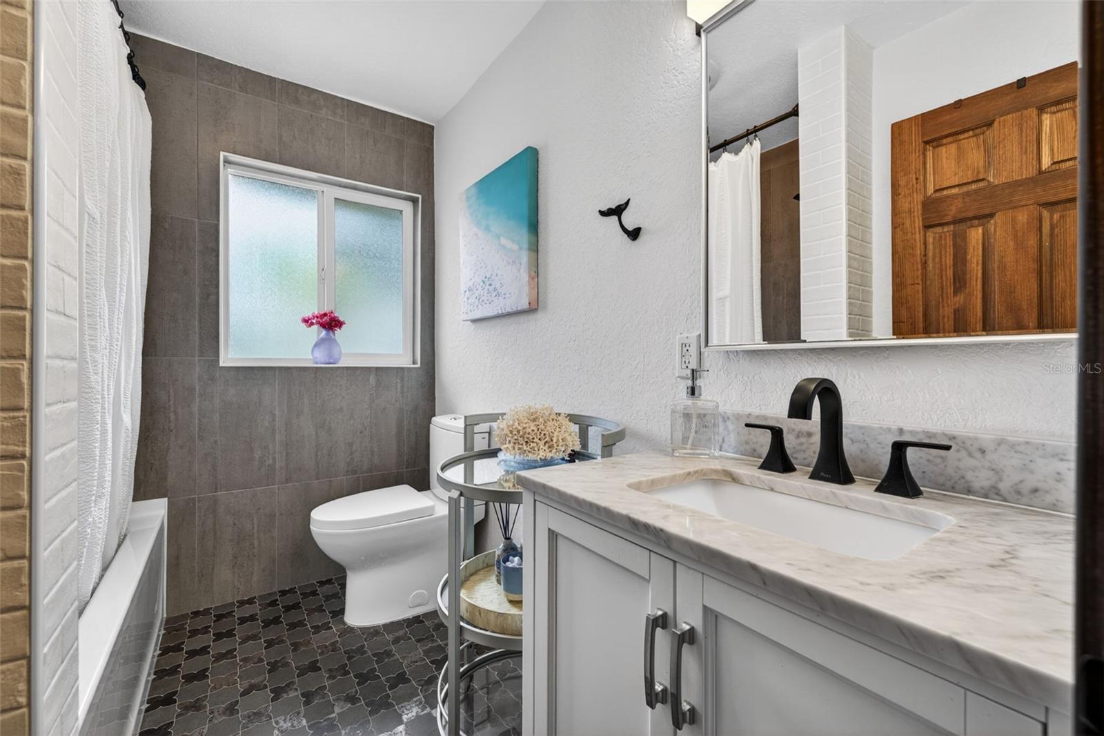 PASADENA ESTATES SEC F - Residential