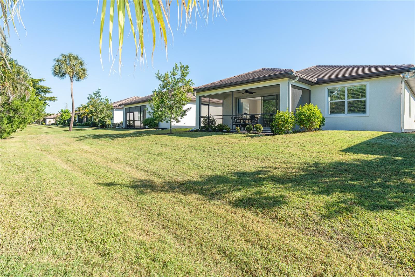 GRAND OAKS - Residential