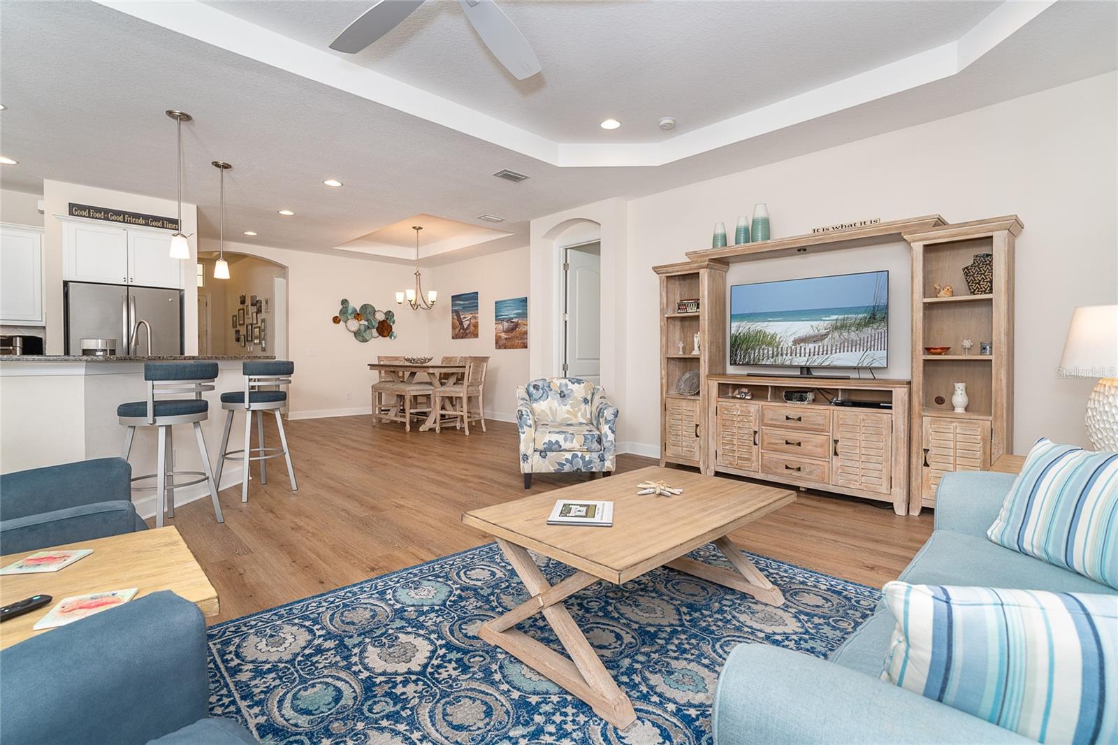 GRAND OAKS - Residential