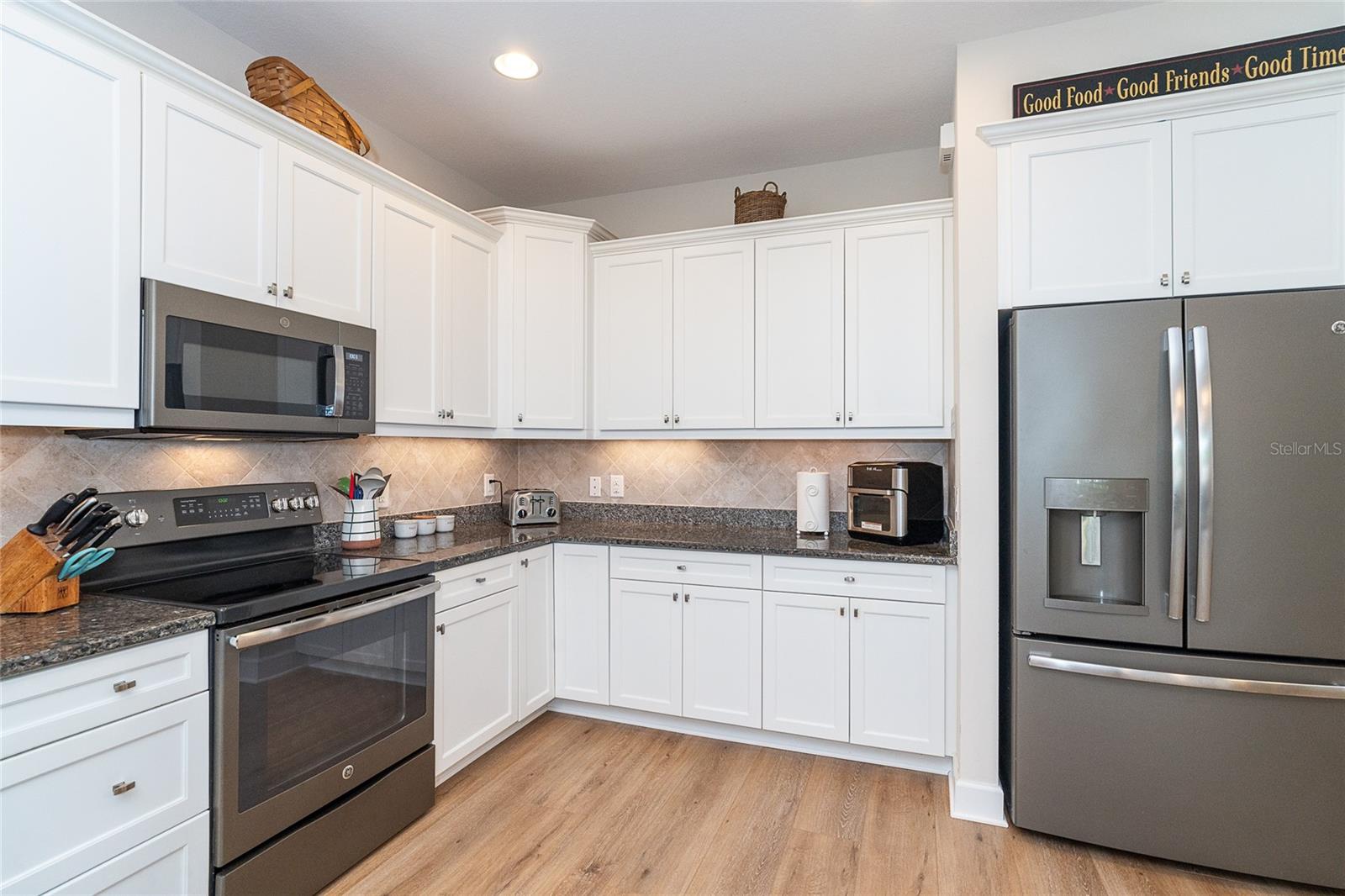 GRAND OAKS - Residential