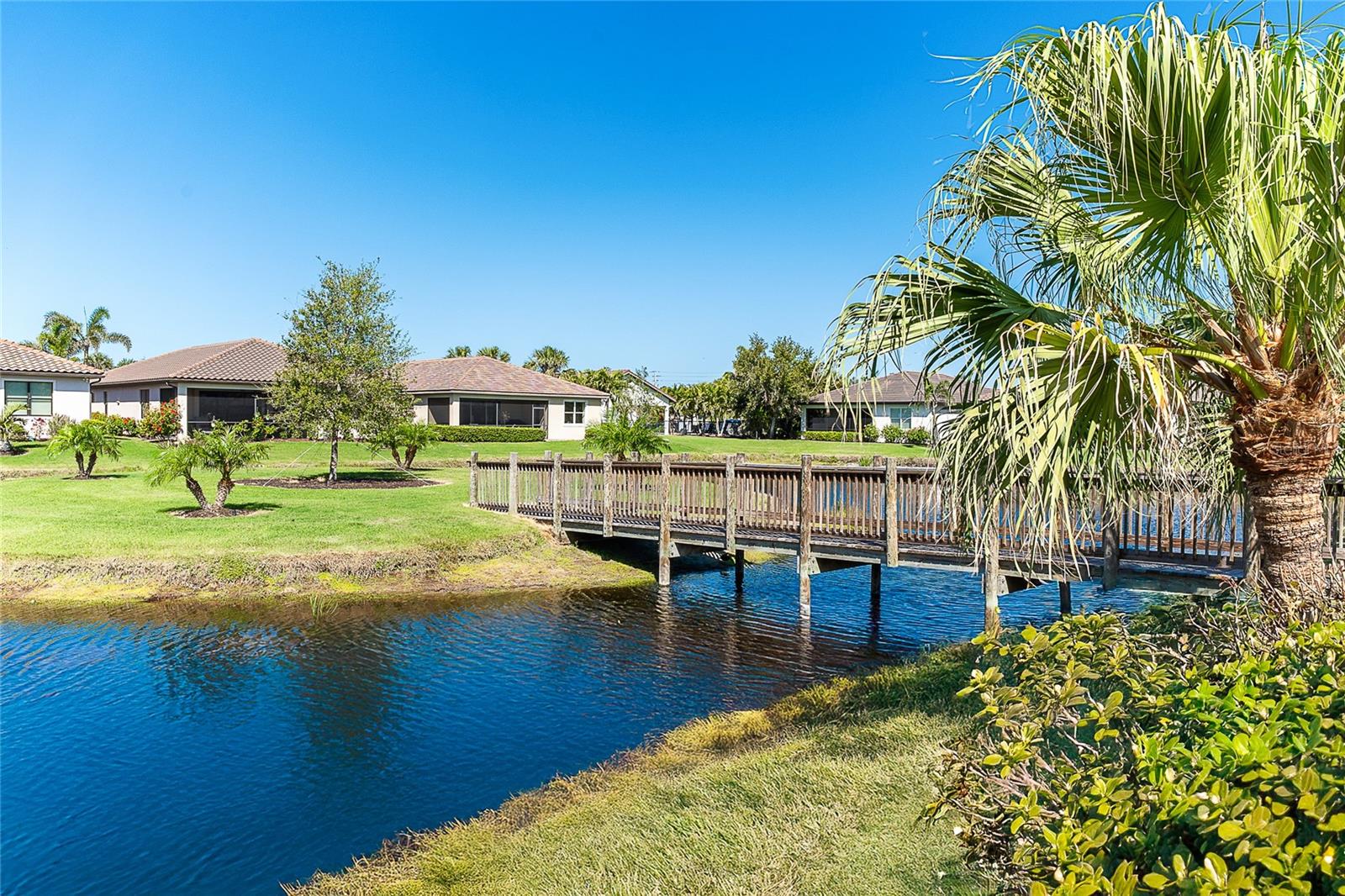 GRAND OAKS - Residential