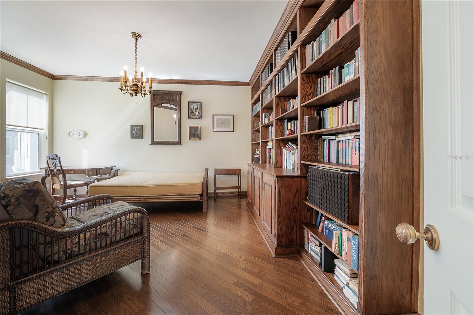 PARKCREST HARBOUR ISLAND CONDO - Residential