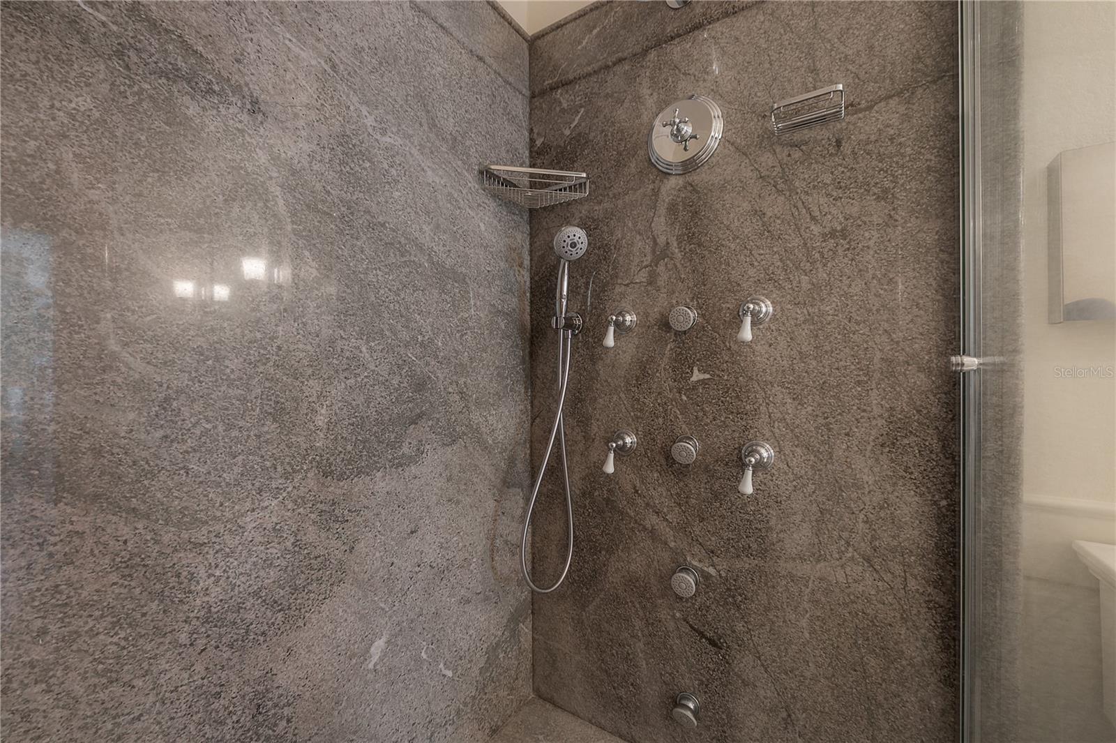 PARKCREST HARBOUR ISLAND CONDO - Residential