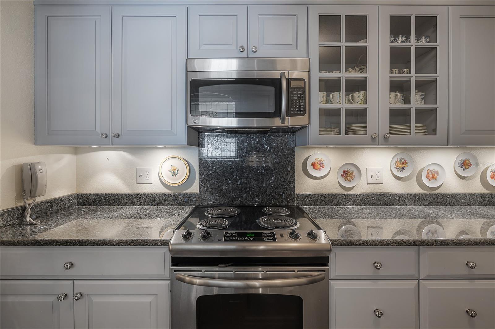 PARKCREST HARBOUR ISLAND CONDO - Residential