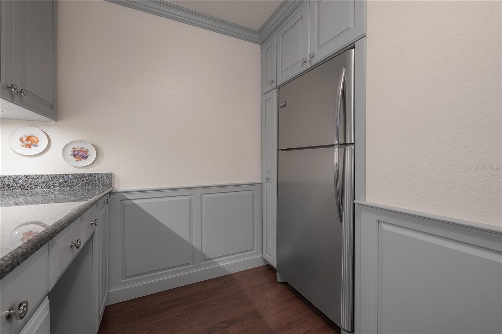 PARKCREST HARBOUR ISLAND CONDO - Residential