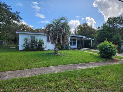 A home in DELTONA