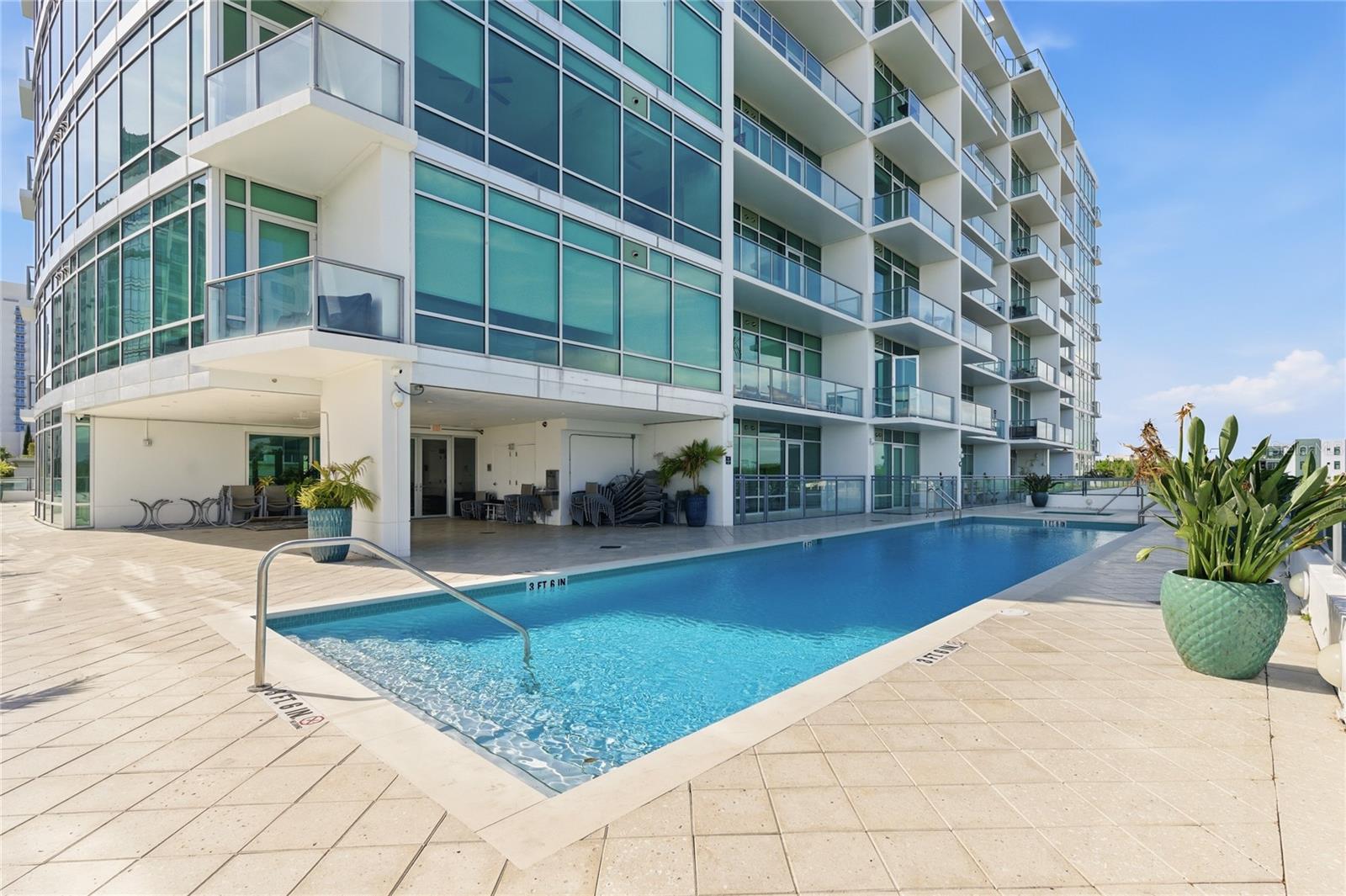 101 EOLA CONDO - Residential