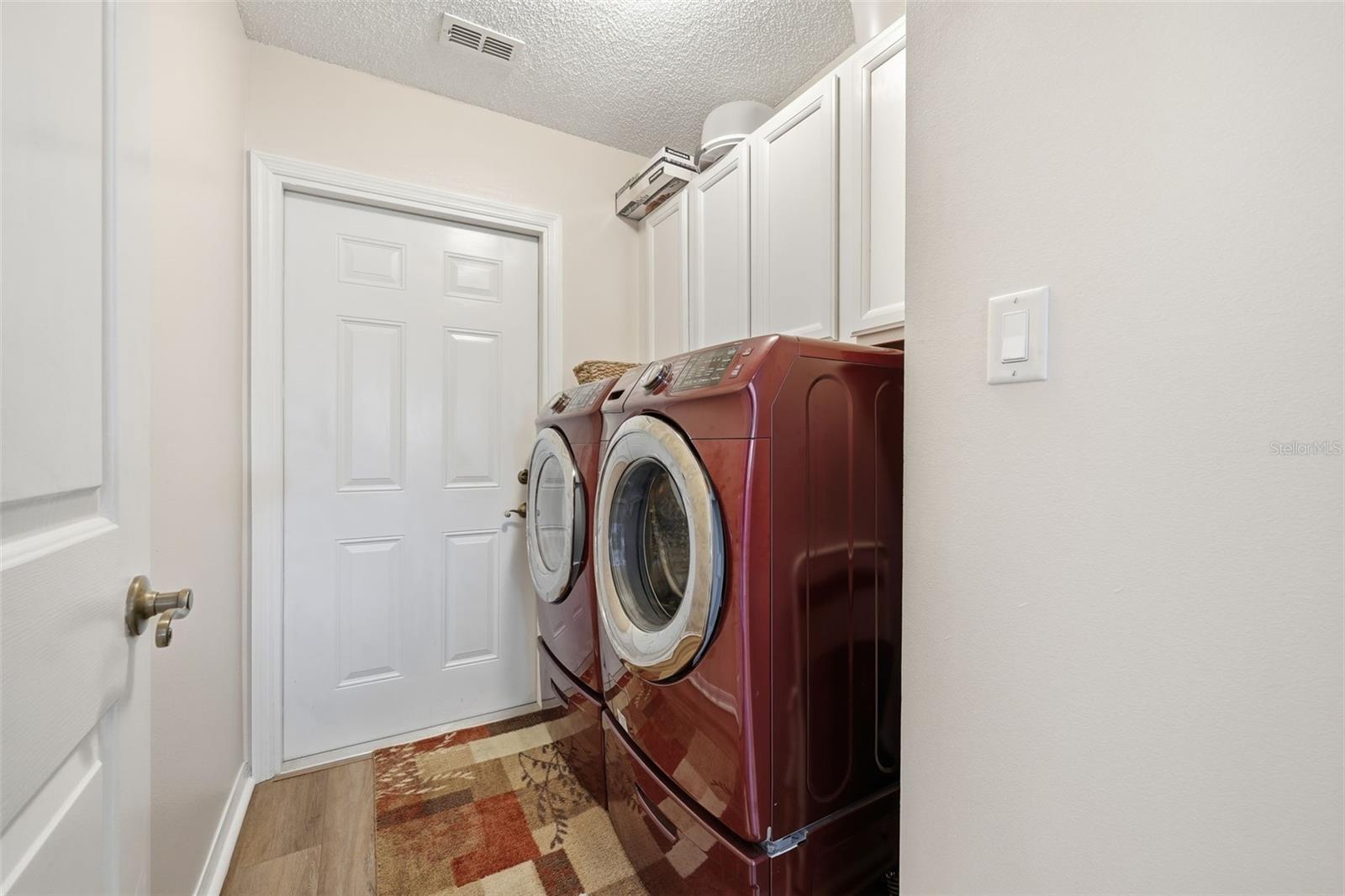 PLANTATION AT LEESBURG HIDDEN OAK VILLAGE - Residential