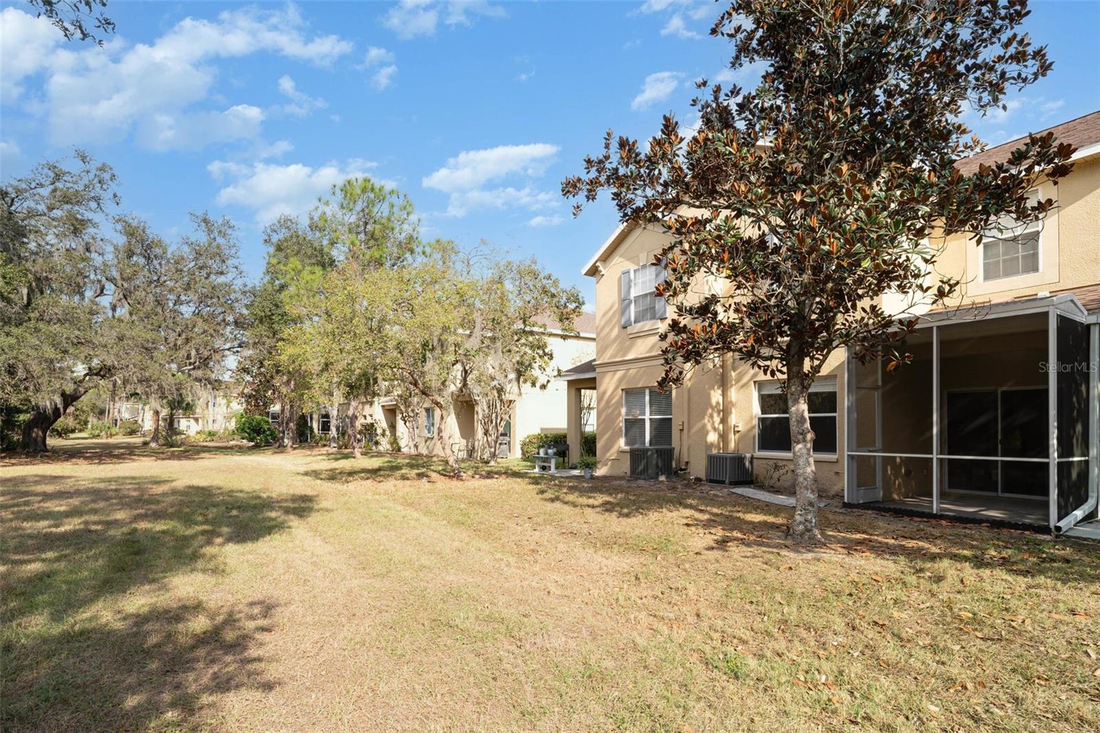 RIVER WALK - Residential