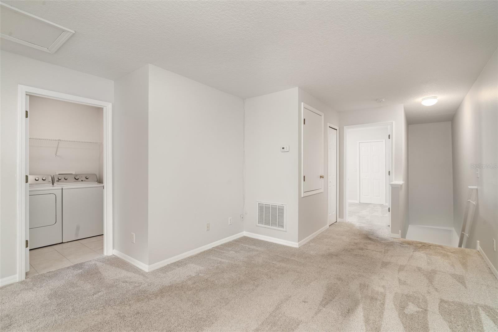 RIVER WALK - Residential