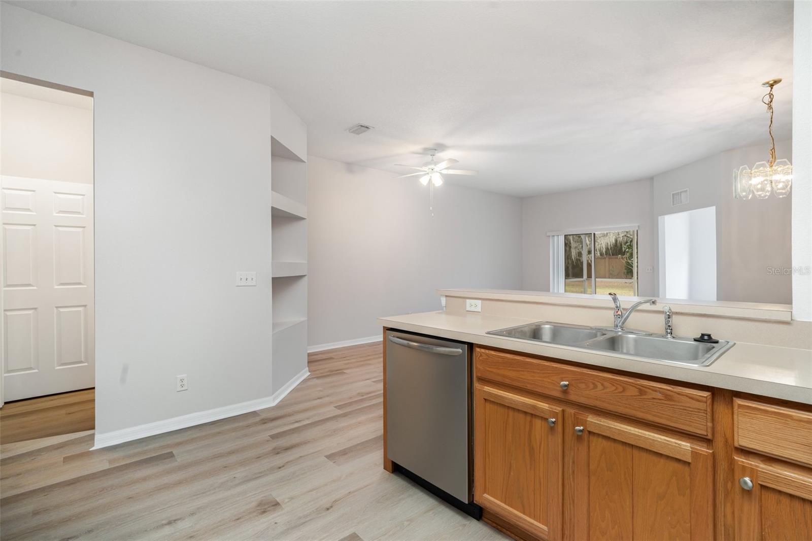 RIVER WALK - Residential