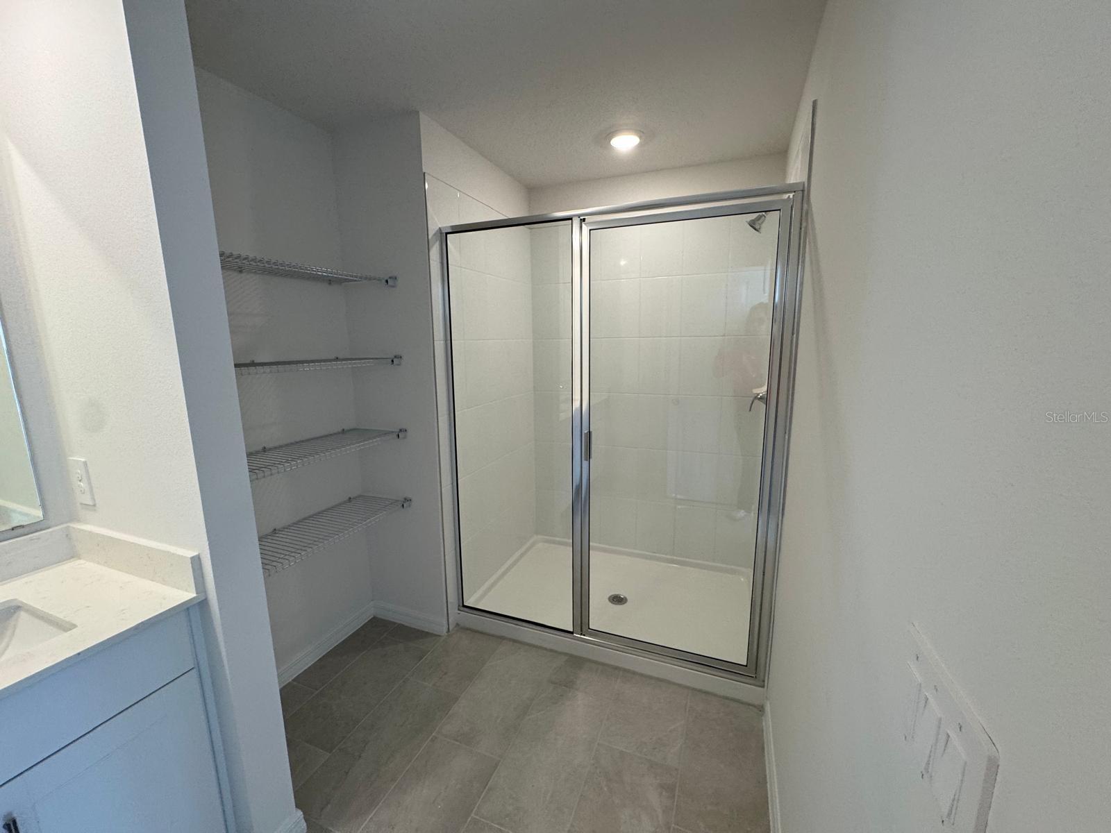 THE MEADOW AT CROSSPRAIRIE TOWNES - Residential Lease