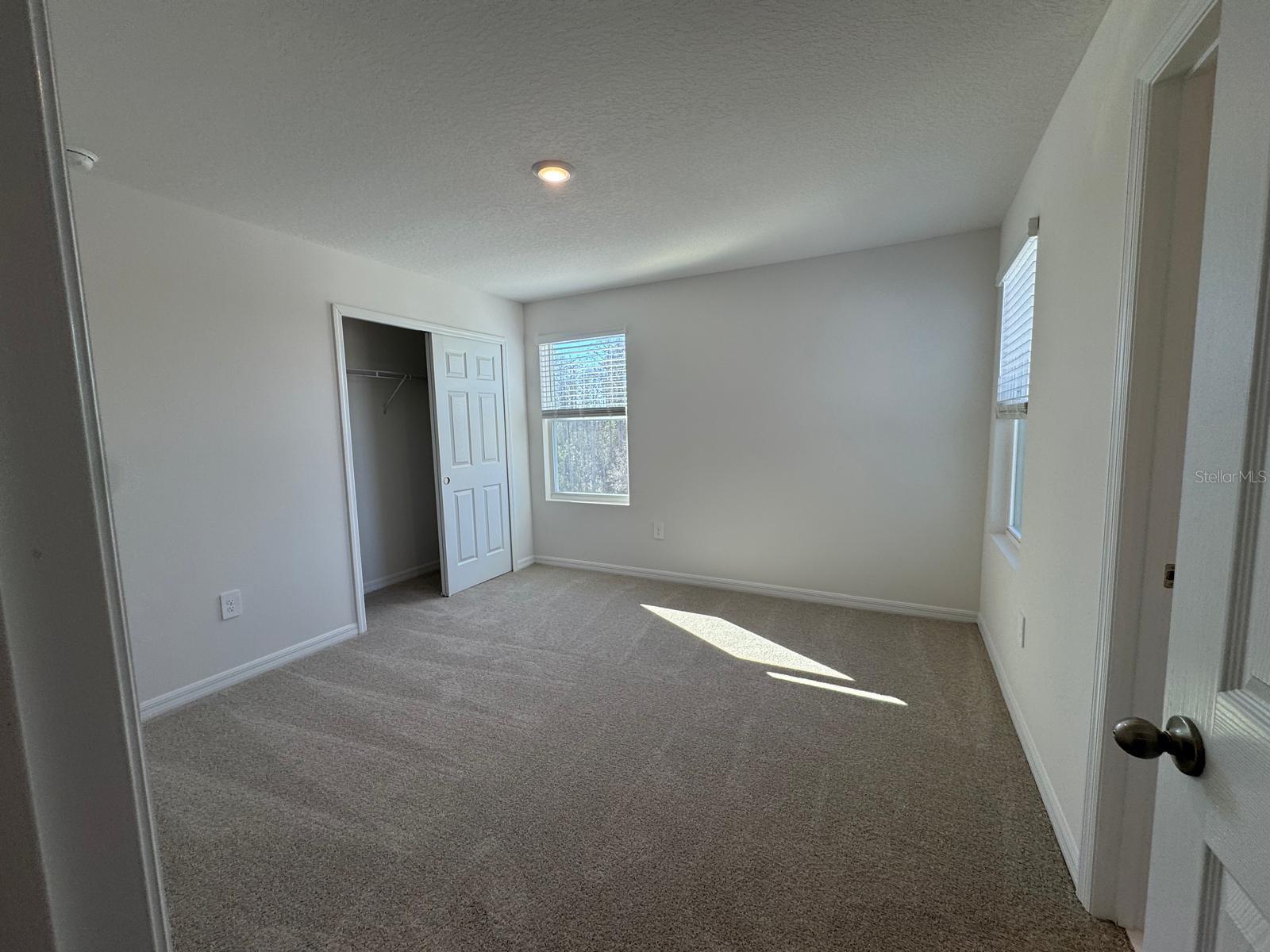 THE MEADOW AT CROSSPRAIRIE TOWNES - Residential Lease