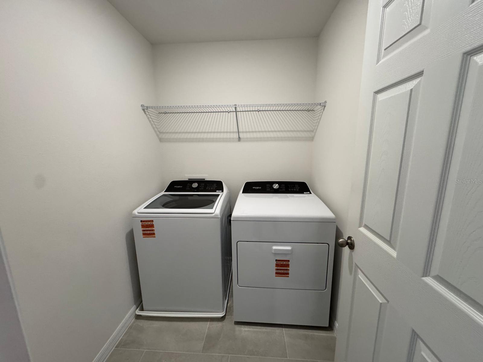 THE MEADOW AT CROSSPRAIRIE TOWNES - Residential Lease