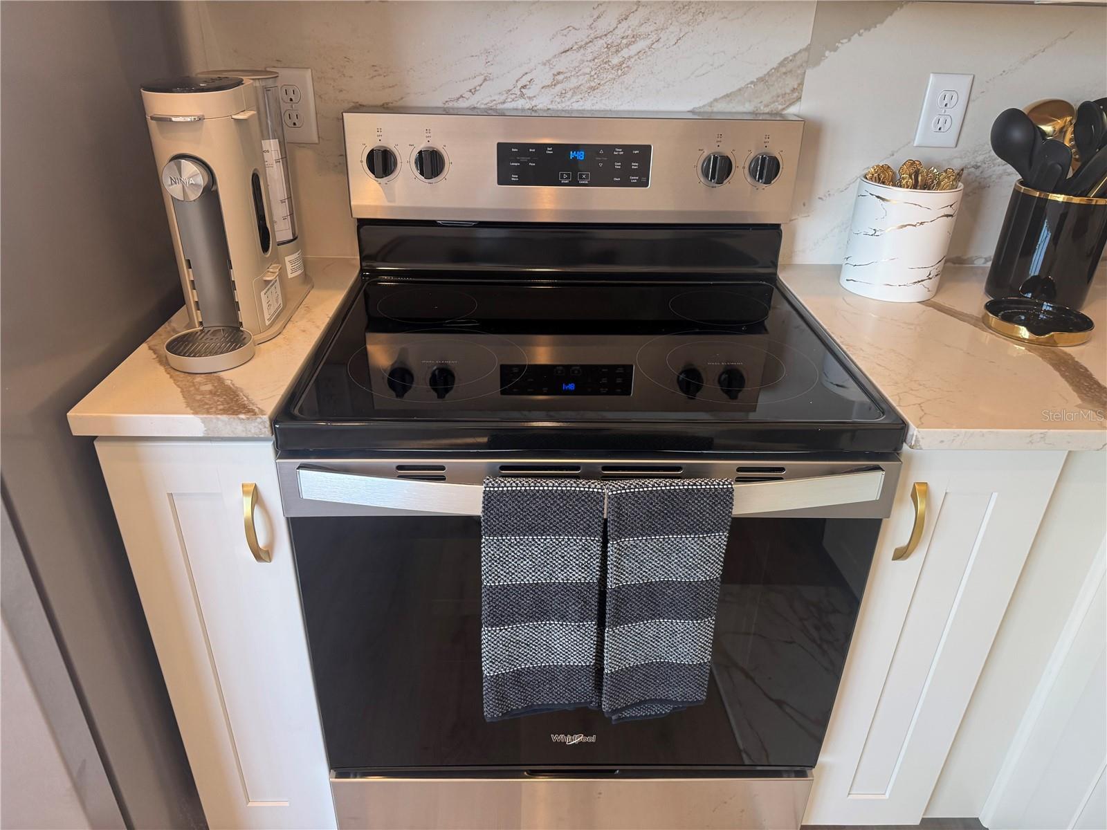 TOWNHOMES AT CITY PLACE - Residential Lease