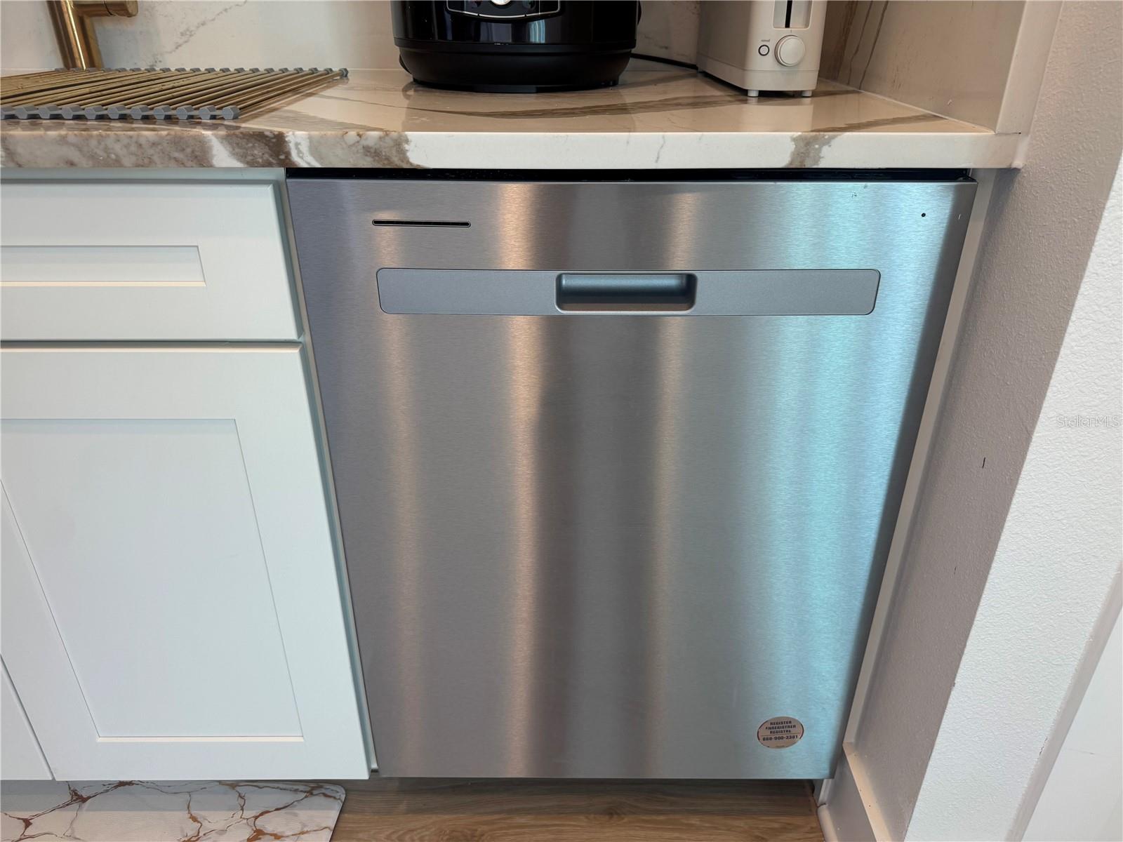 TOWNHOMES AT CITY PLACE - Residential Lease