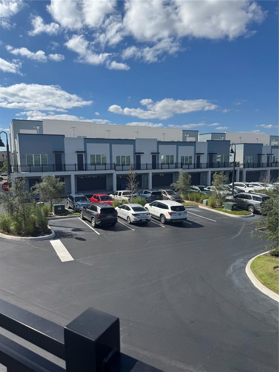 TOWNHOMES AT CITY PLACE - Residential Lease