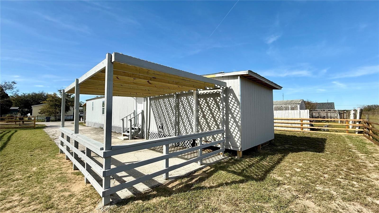 ELLISON PARK SUB - Residential Lease