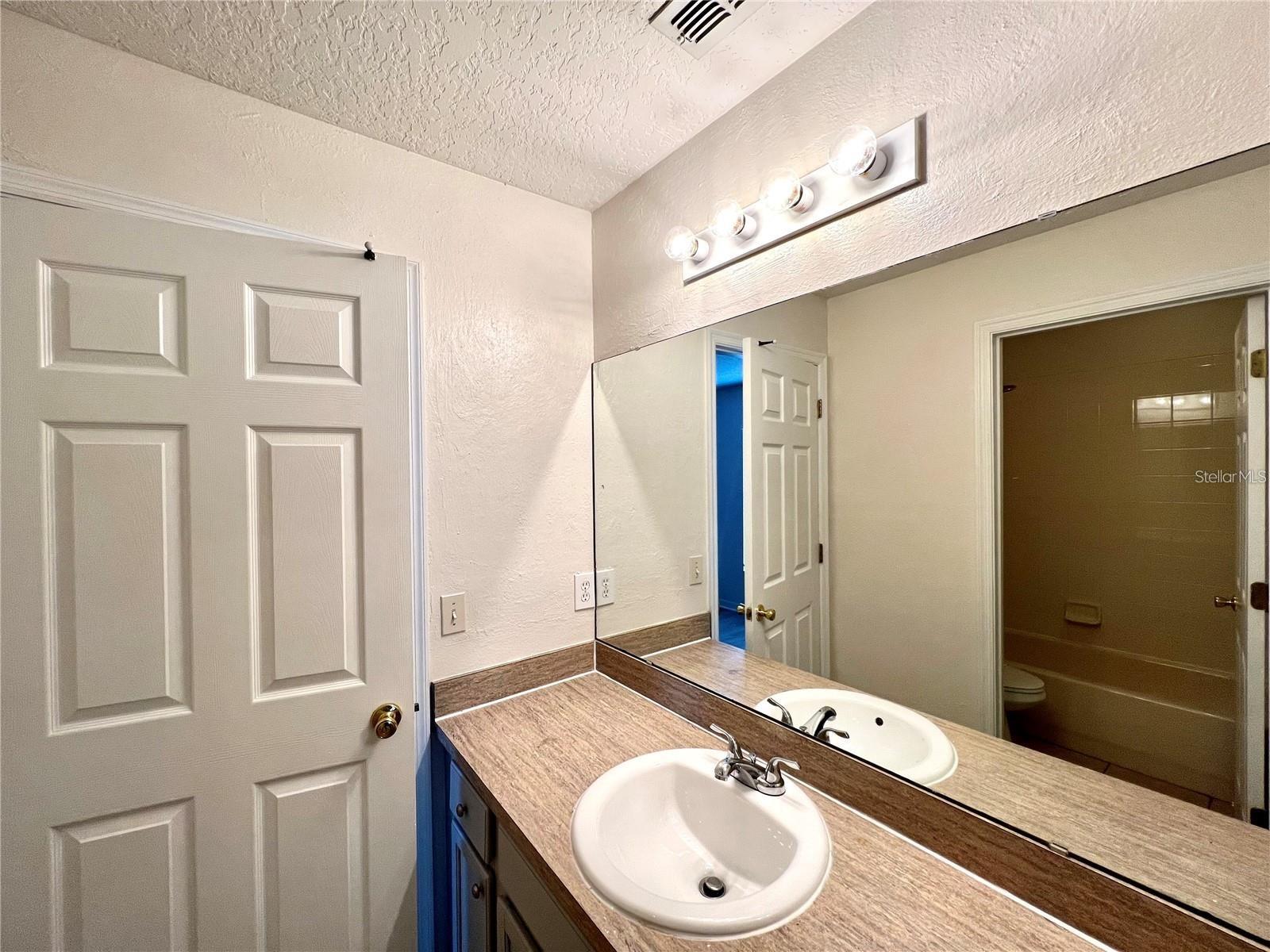 WOODRIDGE PH III SUB - Residential Lease