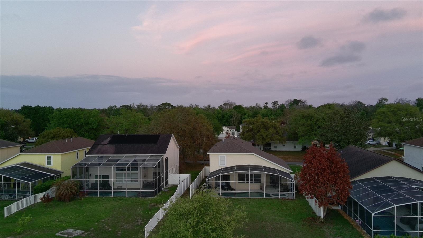 PINEWOOD COUNTRY ESTATES - Residential